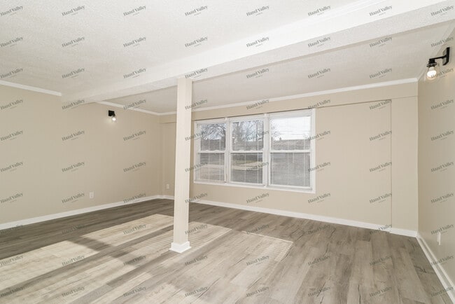 Building Photo - 4639 Frankfort Ave