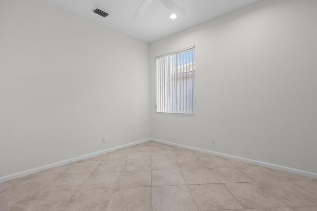 Building Photo - 7835 NW 78th Ave