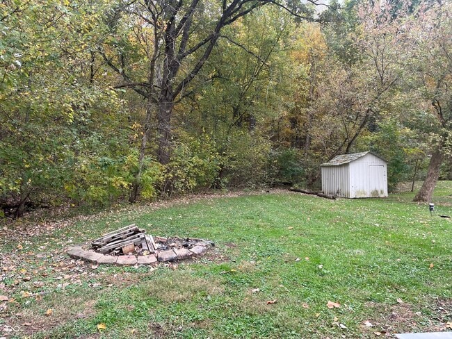 Building Photo - 15495 Martha St