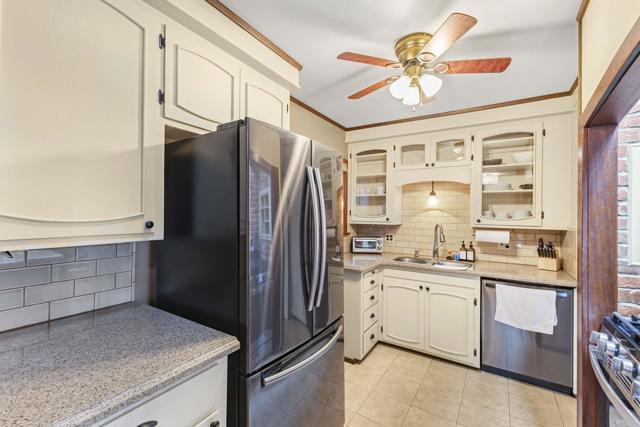 Building Photo - 5237 Nannette St