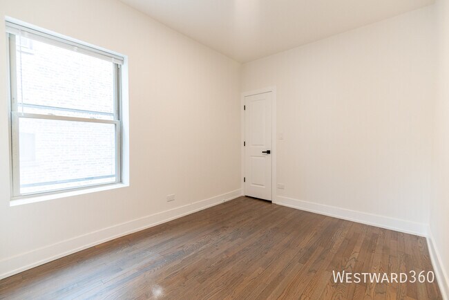 Building Photo - 6211 N Glenwood Ave