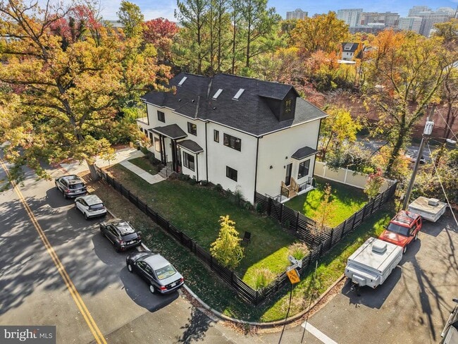 Building Photo - 4246 15th St N