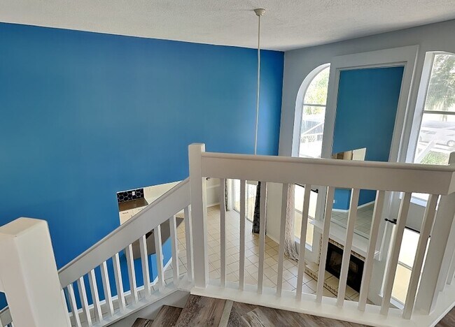 Building Photo - 10935 Rushwood Way