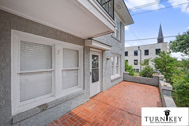 Building Photo - Spacious 2BR/2BA on the Bricks — Walk to Lucile's & the Cultural District