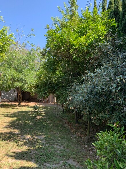 Building Photo - 2751 Tigertail Dr