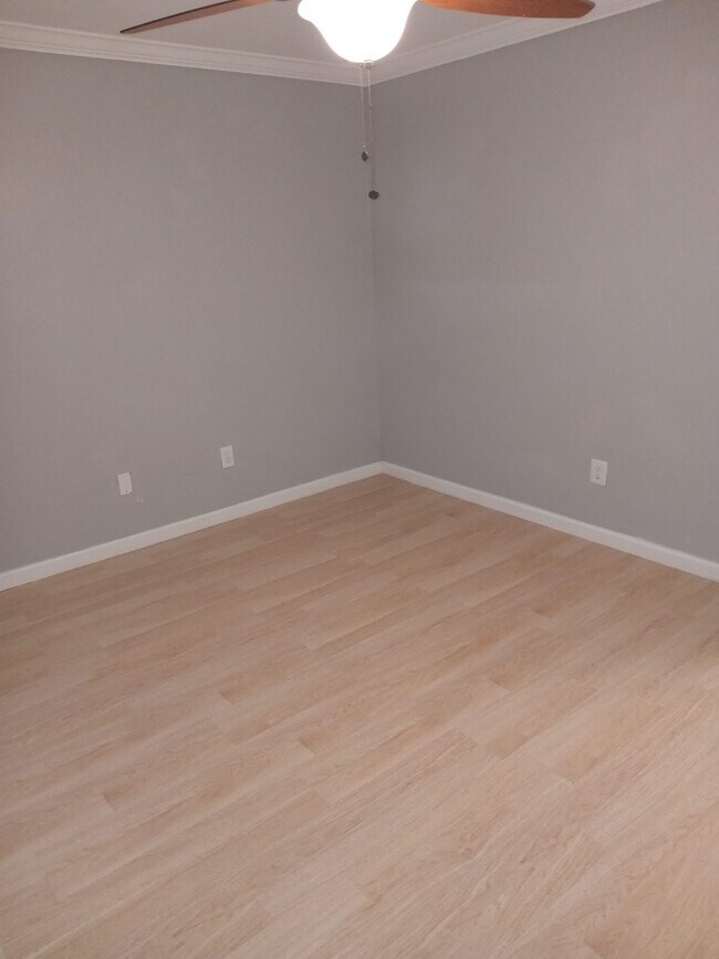 Building Photo - 11811 Greenmesa Dr
