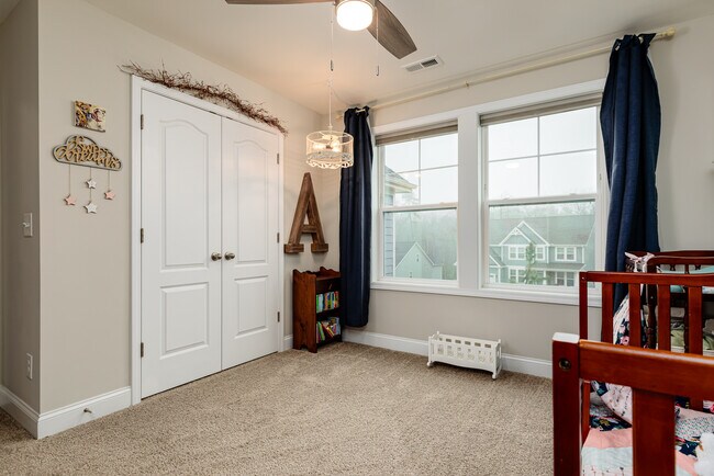 Building Photo - 205 Parrish Ln