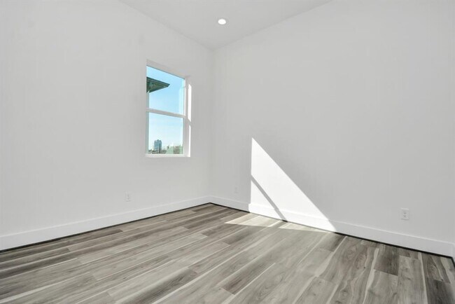 Building Photo - 1507 Robin St