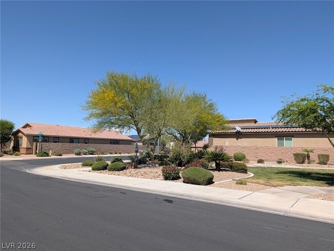 Building Photo - 1290 Paseo del Oso Ln