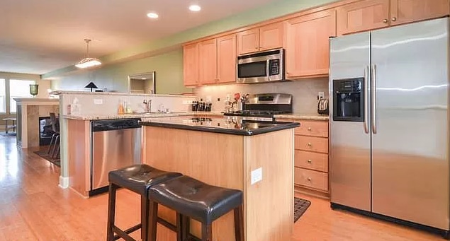 Building Photo - 2653 SW Sylvan Heights Dr