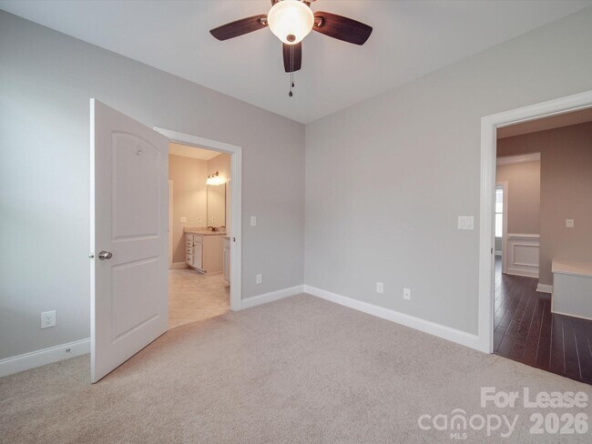 Building Photo - 14021 Goldenrod Trace Rd