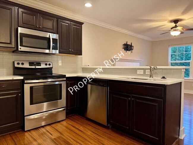 Building Photo - 6477 Olin Ln