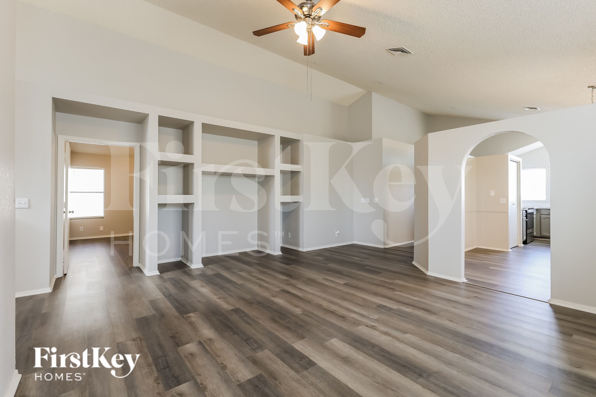 Building Photo - 5039 W Chicago Cir S