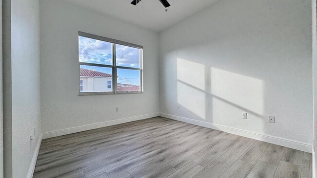 Building Photo - 1759 NW 124th Way