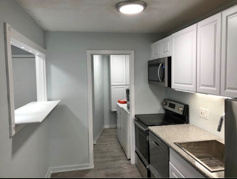 Building Photo - 1195 Grafton St