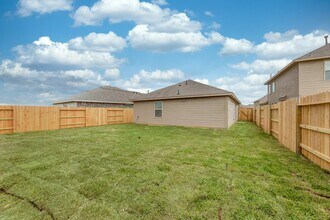 Building Photo - 26811 Paloma Blanca Dr