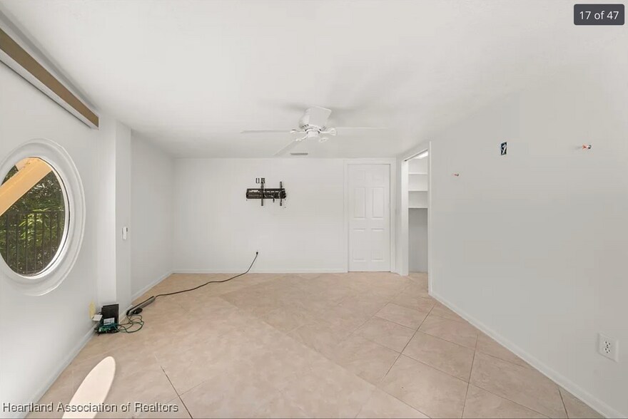 Master Bedroom - 201 Rachard Blvd