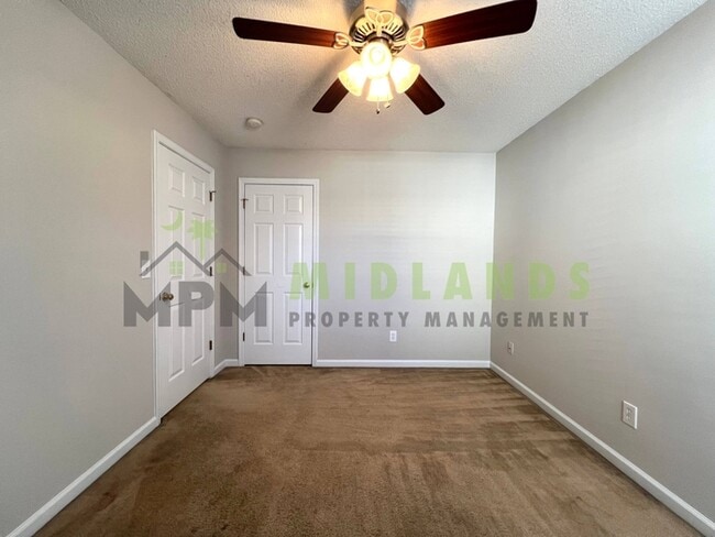 Building Photo - 139 Arthurdale Dr