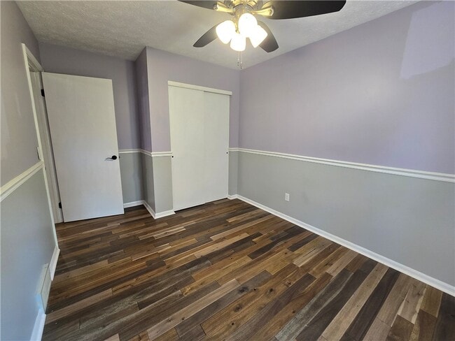 Building Photo - 9 Hepatica Ln