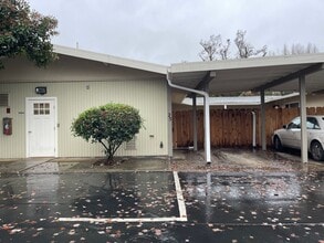 Building Photo - Chico 2 bed, one bath Duplex Private courtyard, Pool and Shared Laundry