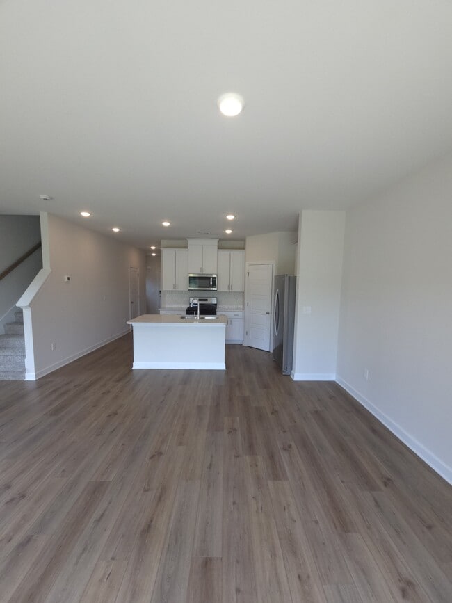 Building Photo - 2 Rockshire Trl