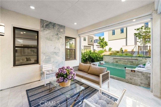 Building Photo - 120 Yugen