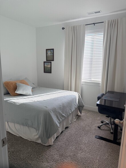 Building Photo - 13516 Maximus Dr