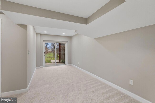 Building Photo - 18 W Orndorff Dr