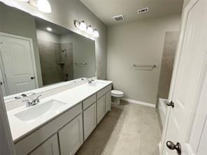 Building Photo - 801 Porcupine Dr