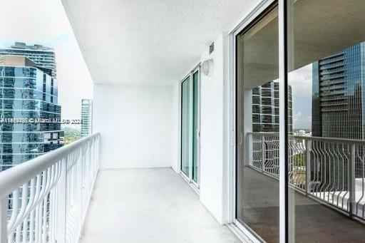 Building Photo - 1200 Brickell Bay Dr