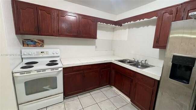 Building Photo - 301 N 67th Ave