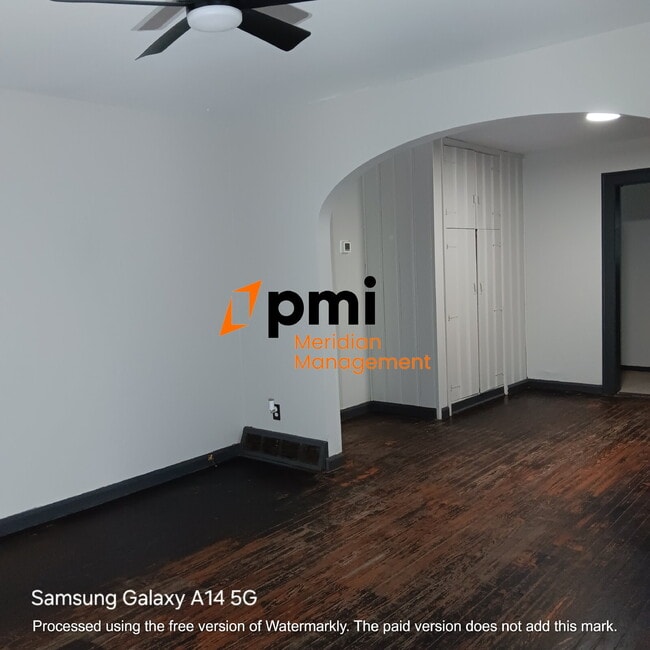 Building Photo - 1619 S Randolph St