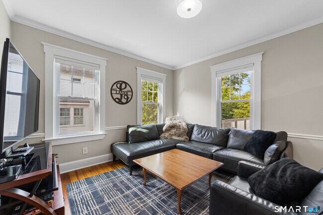 Building Photo - 3 Park Pl