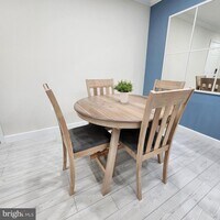 Building Photo - 255 S Pickett St