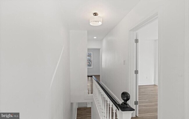 Building Photo - 116 Fern St