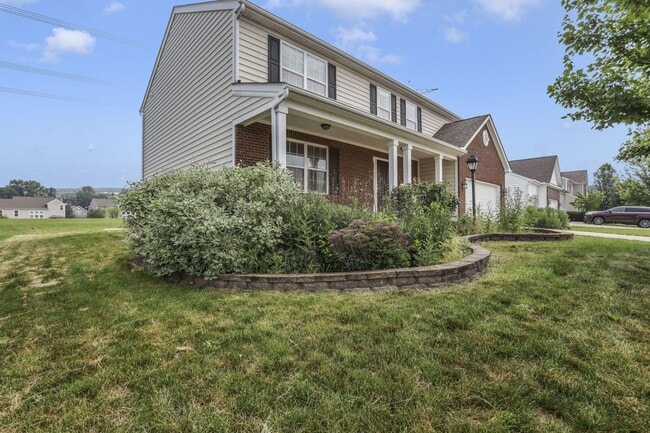 Building Photo - 1701 Marigold St