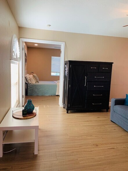 Building Photo - 13035 N 34th St