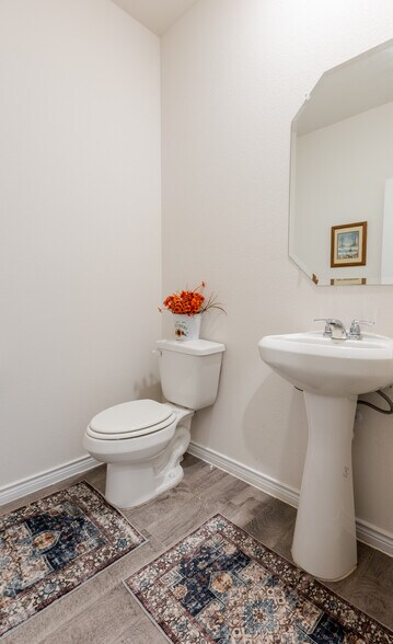 Building Photo - 8125 Danny Scarth Ln