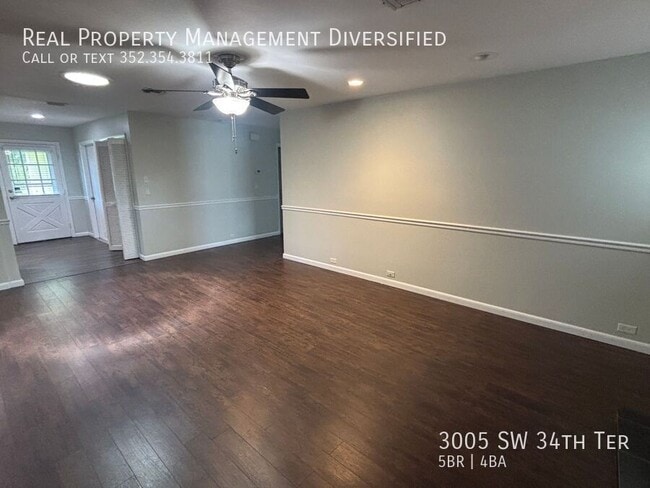 Building Photo - 3005 SW 34th Terrace