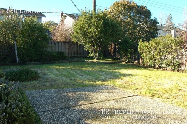 Building Photo - Well Maintained Sunnyvale Duplex!