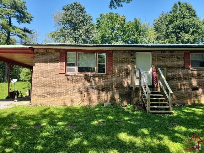 Building Photo - 759 Robinson Rd