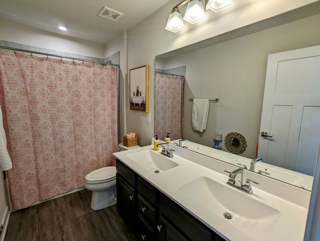 Building Photo - 3836 Knighton Cir