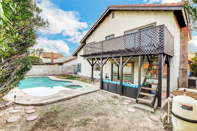 Building Photo - 4762 Torrence Dr