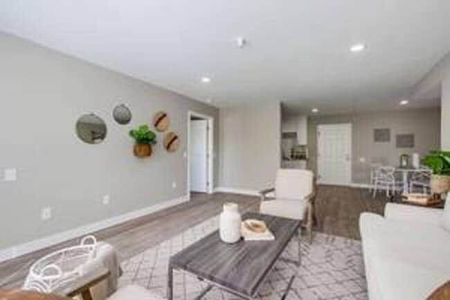 Interior Photo - Eugene Eddy
