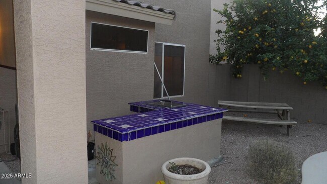 Building Photo - 6406 W El Cortez Pl