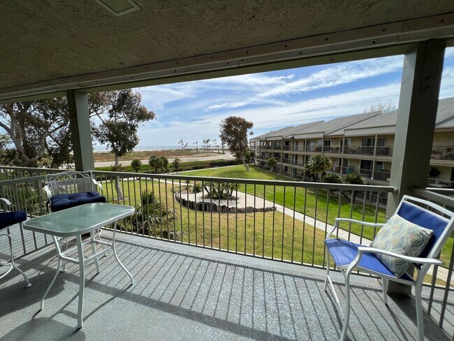 Building Photo - Condo at the Beach - Surfside III HOA