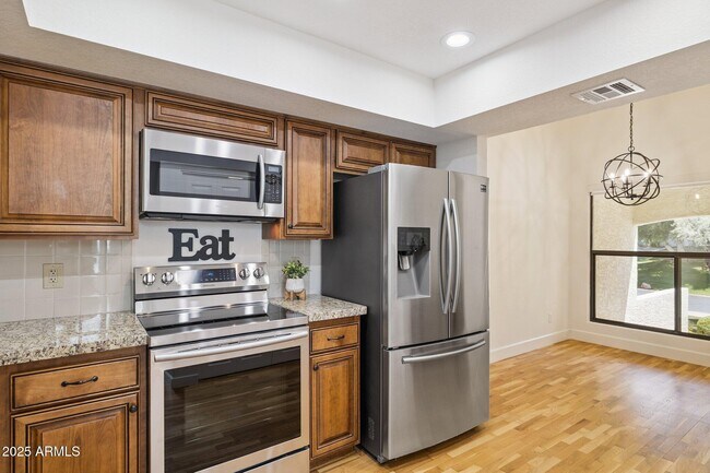 Building Photo - 5732 N 25th St