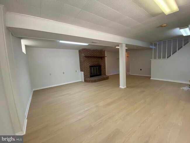 Building Photo - 311 Colby Cir