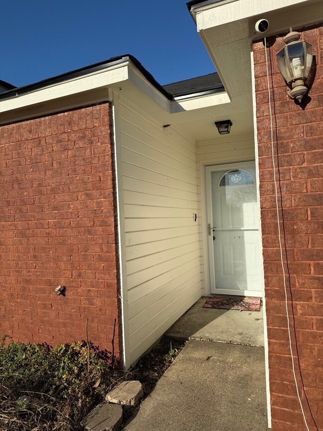 Building Photo - 4806 Silver Leaf Ct