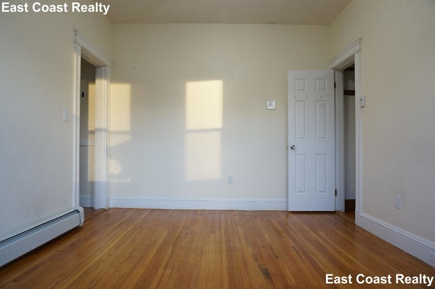 Building Photo - 1846 Commonwealth Ave